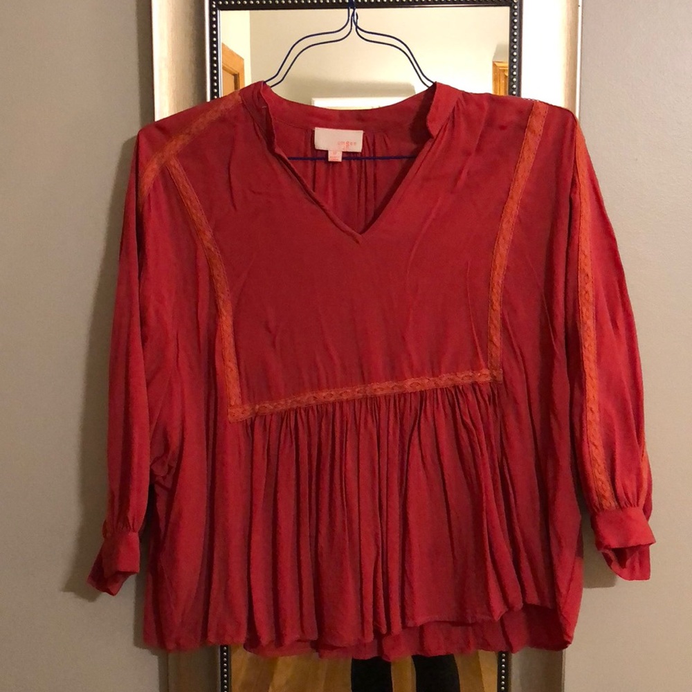 Blouse with Lace